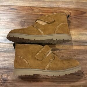 Cat and jack fur lined boots